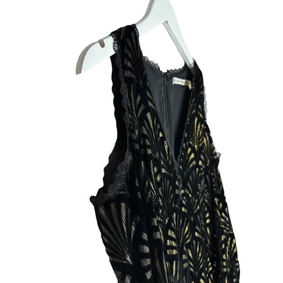 Alice + Olivia Arla Cold Shoulder Black and Gold Fit and Flare Mini Dress Size 2 - Picture 6 of 12